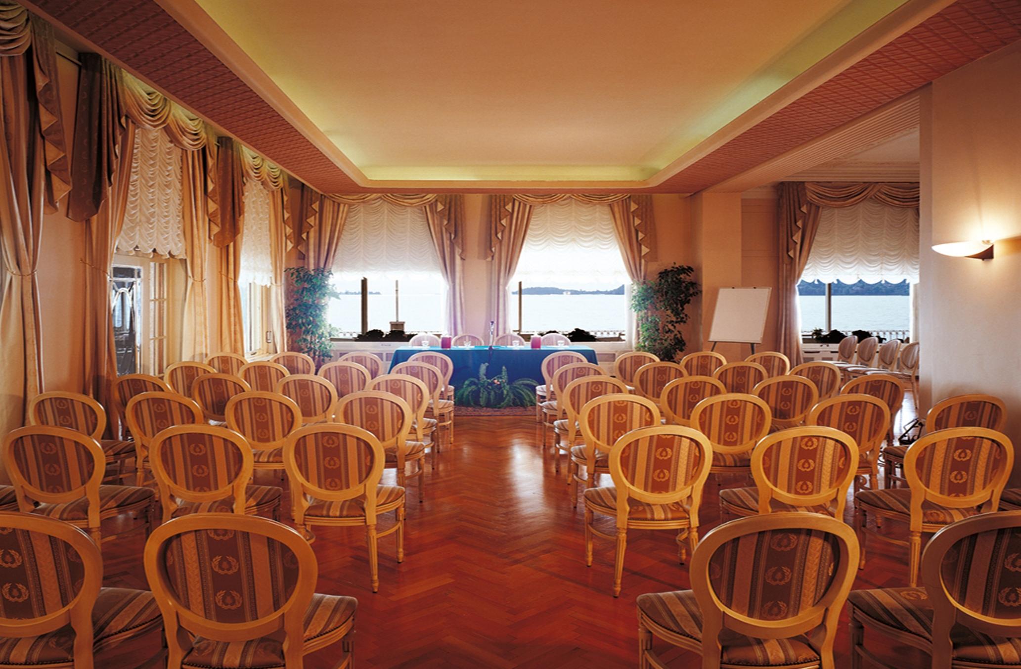 Grand Hotel Gardone Gardone Riviera Esterno foto
