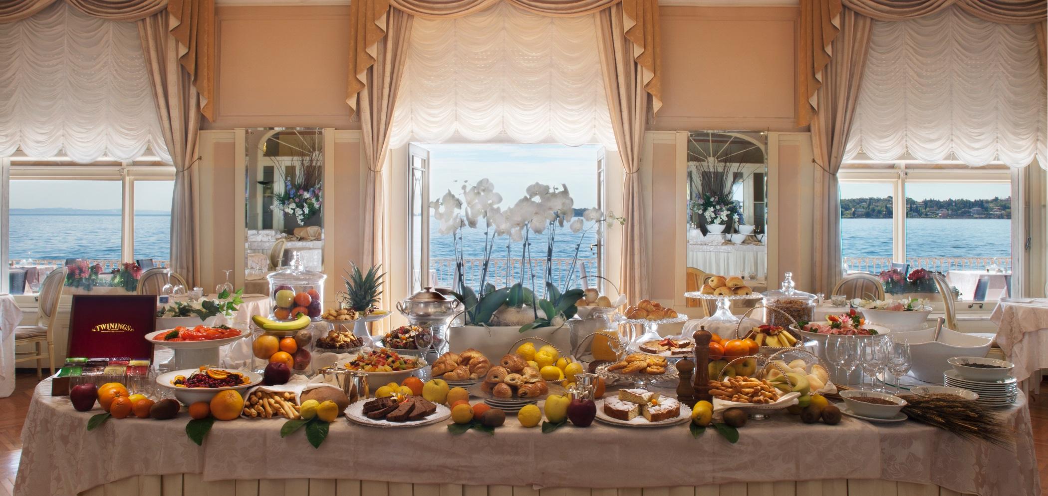 Grand Hotel Gardone Gardone Riviera Esterno foto