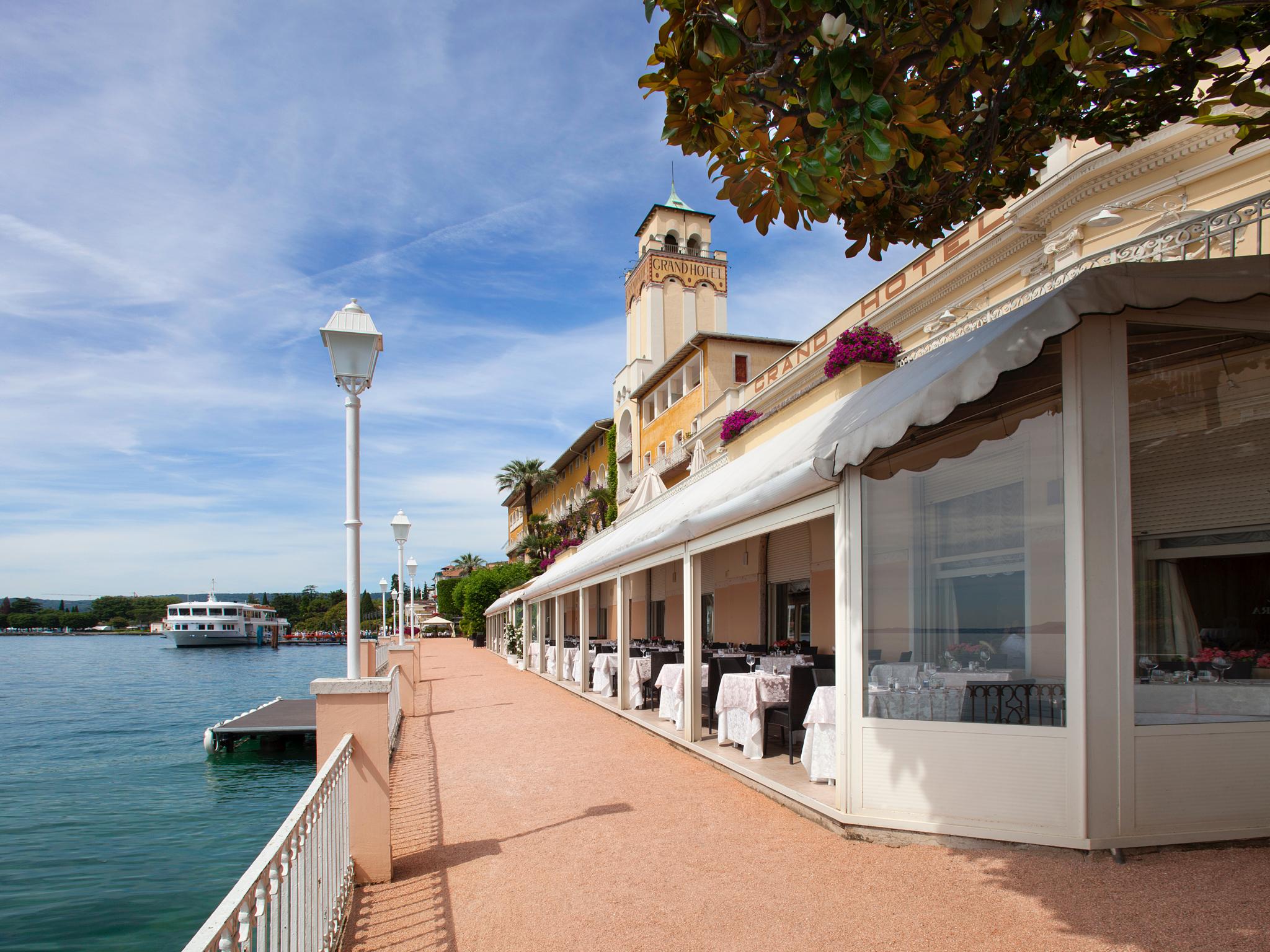 Grand Hotel Gardone Gardone Riviera Esterno foto