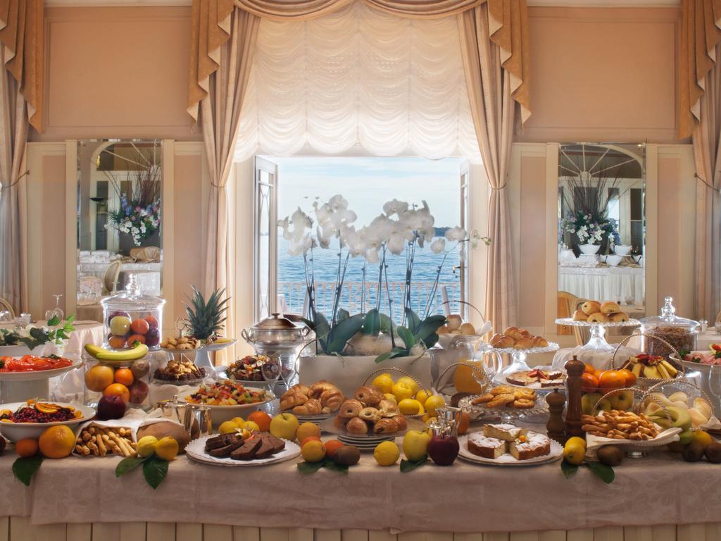 Grand Hotel Gardone Gardone Riviera Esterno foto