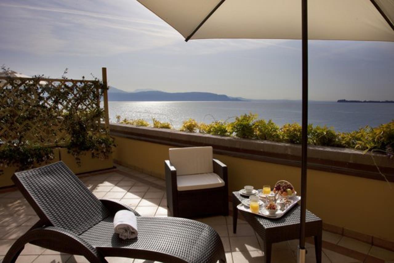 Grand Hotel Gardone Gardone Riviera Esterno foto