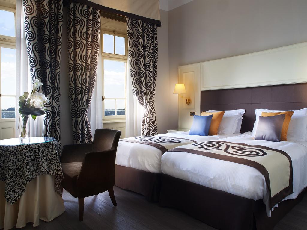 Grand Hotel Gardone Gardone Riviera Esterno foto